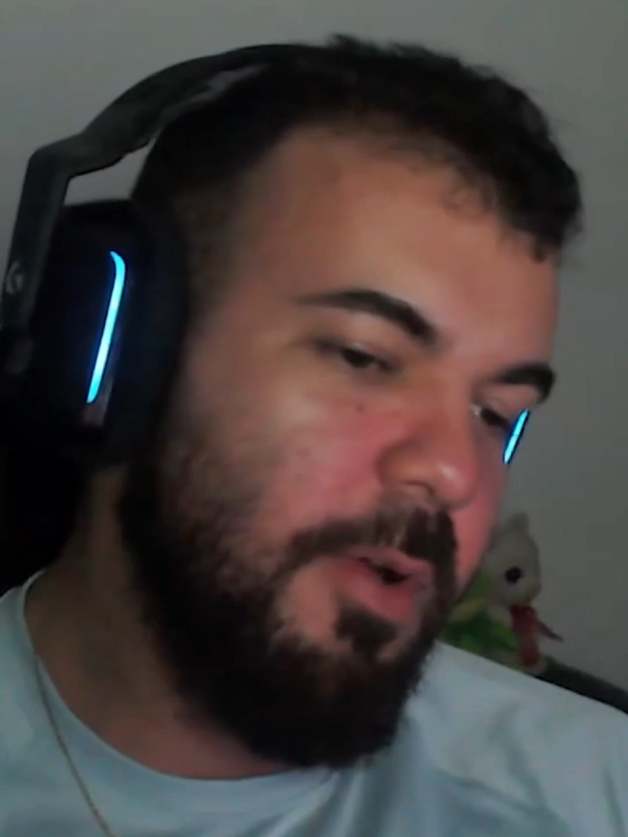 Renan nao pega mulher alta #renanplay #caveiragames #renanplays #fyp #clipesmercenarios 