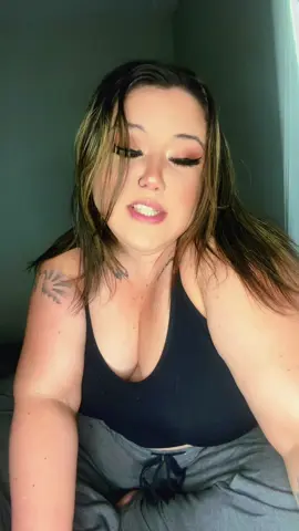 But I don’t f**k with broke b**ches 😙 #foryoupage #selfloveeera🖤🖤 #mentalhealthmatters 