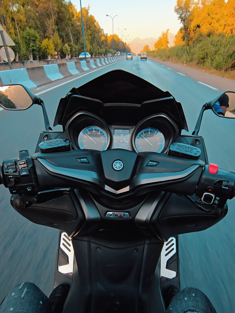 طريق بجاية سقسيني تغيس  ❗️  #foryou #fyp #tmax #yamaha #tmax530_yamaha_tmax #didinecanon16 