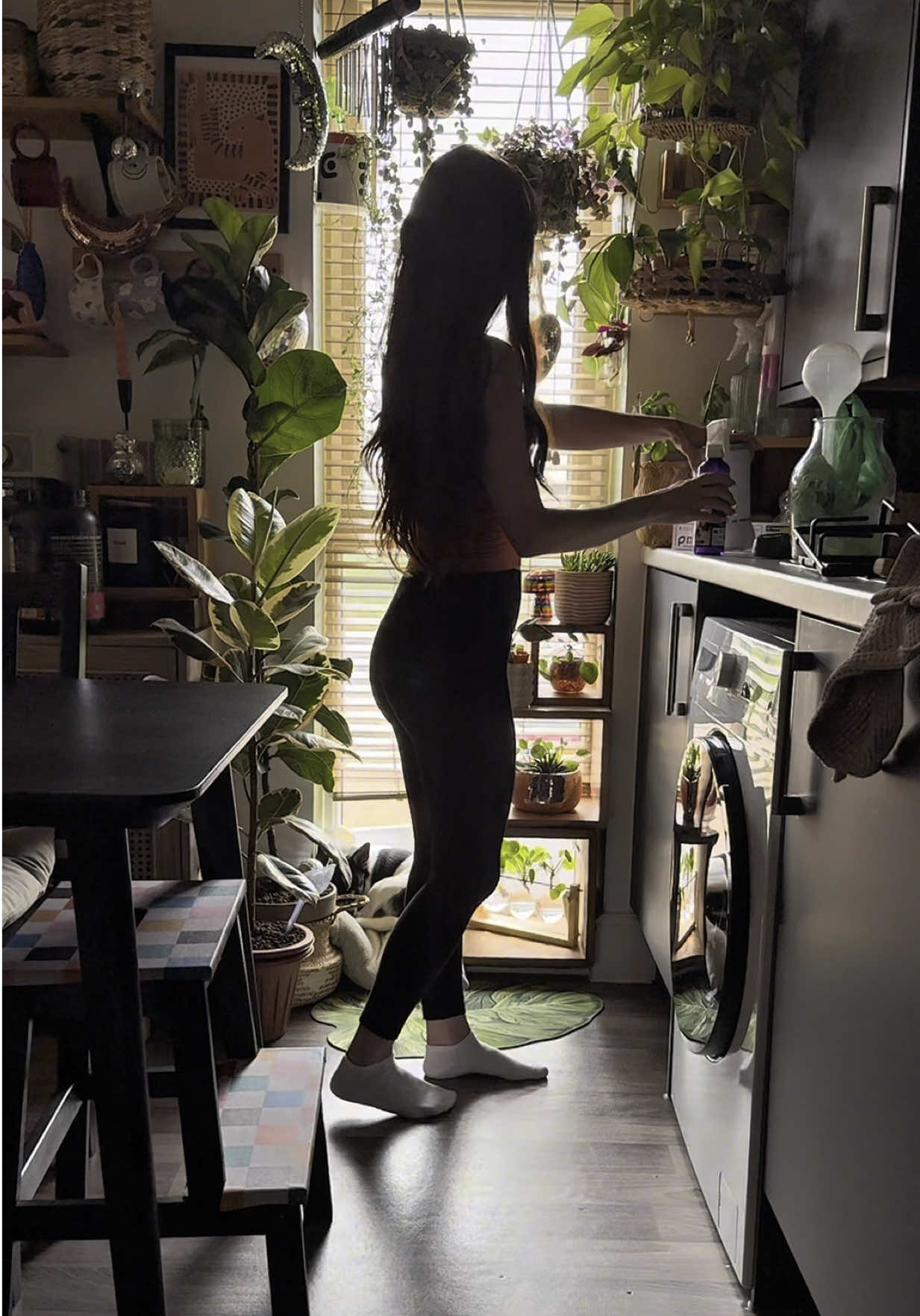 asmr midweek apartment refresh 🧚✨ #asmr #apartmentdecor #cleaningmotivation #satisfying #cleaning #apartmentcleaning #thatgirl #weeklyreset #cleanwithme 