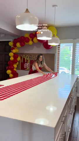 The #1 Big Mac!!! 🍔❤️💛 the perfect party for our big man!! #mcdonalds #bigmac #firstbirthday #bigbaby #momlife #motherhood #firstbirthdayparty #diymom #diyparty 