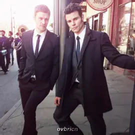 Trend wasn’t over until I did it with them!! #elijahmikaelson #elijahmikaelsonedit #klausmikaelson #klausmikaelsonedit #tvd #tvdu #tvdedit #thevampirediaries #theoriginals #josephmorgan #danielgillies #fyp 