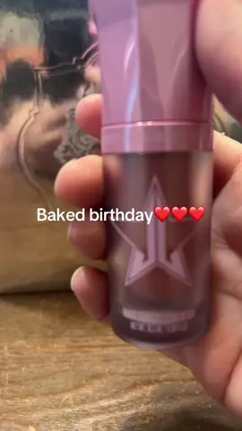 #jeffreestar#blushes#bakedbirthday#fyp#tiktokshopbeauty