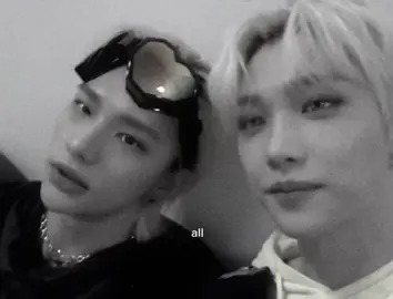 🤍 #hyunjin #felix #hyunlix #straykids #kpop #ship #trend #tendencia #fyp #parati #noflop #pinchetiktokponmeenparati #Love #amor #pareja #dedicar #bias #skz #stay #foryoupage #foryou #xybca #edit #blackandwhite #fakebody