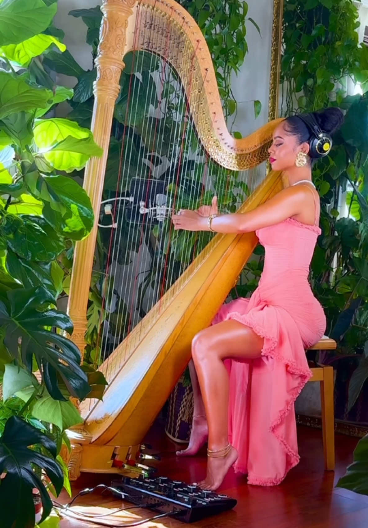 Always Be My Baby 🌷 @Mariah Carey 🦋 #fyp #foryou #harp #harpist #blackharpist #foryoupage #healing 