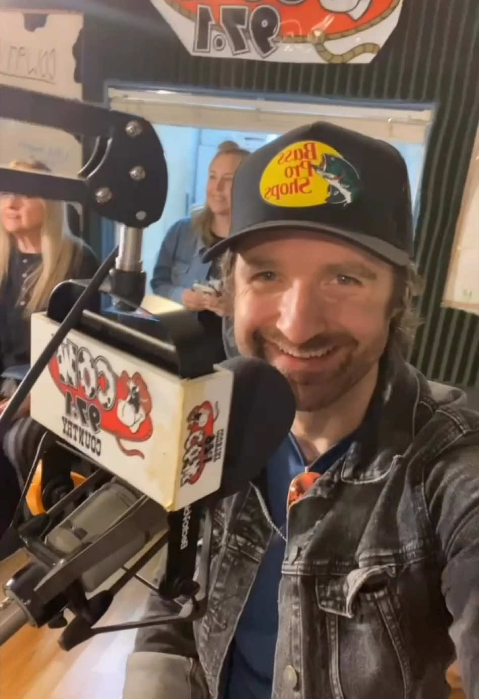 More TOO CLOSE FOR CLOSURE radio stops!! Thanks for having me @COW97.1  . ARE YOU STILL STREAMING AND PLAYLISTING?! Please do 🙏 . . Thanks for all the help coordinating @Kelly Fehlhaber and thanks @Mary and @Jodi Good for the support, hangs, etc etc etc! I so much love all my people 🥰 . . #tcfc #toocloseforclosure #redneckidiot #radiotour #independentartist #country #countrymusic