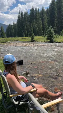 Bad b*tches meeting at the babbling brook with Becket ✨🏔️🌲 #ColoradoMountains #KateOutdoors 