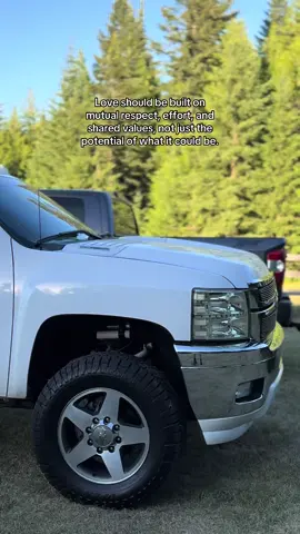 #53_blacksierra #trucksoftiktok #liftedtrucks #trucktok #idaho #gm #gmt900 #foryoupage #foryou #duramax #fyp #guys #girls #turbodiesel 