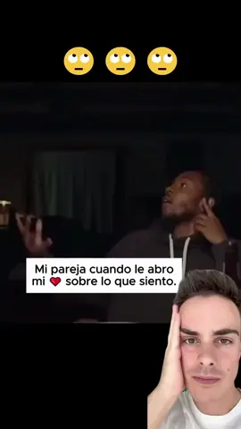 👊 Lo dijiste mal… y ahora ya no te escucha. No querías discutir. Pero terminó en pelea. ¿Por qué pasa eso? Porque estar a la defensiva… Es el primer acto de guerra. Y cuando alguien se defiende… El otro ataca. Y cuando el otro ataca… Se rompe el puente de la empatía. 💔 No estás peleando por lo que crees. Estás peleando por cómo lo dijeron. Por no sentirte visto. Por no sentirte seguro. 👉 La verdad incómoda: Cuando hablas sin asertividad, suenas como un enemigo. Y entonces… el otro se defiende como si lo fueras. 🔑 ¿La salida? Escucha más que respondes. Nombra lo que sientes sin acusar. No hables para tener razón, habla para sanar. Si esto te dolió un poquito… es porque lo has vivido. 🧠 Guarda esto. Vuelve cuando sientas que vas a estallar. Y compártelo con quien aún no lo entiende. #Discusión #Defensiva #Relaciones #Emociones #Pareja #Verdades #Comunicar 