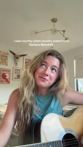 Classic country is cool  #carlislewright #singersongwriter #oldcountry #barbaramandrell #whencountrywasntcool #country #fypシ #womenofcountrymusic #georgejones #coversong #martin 