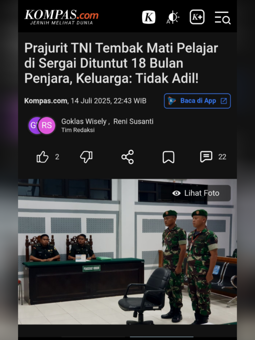 Prajurit TNI Tembak Mati Pelajar di Sergai Dituntut 18 Bulan Penjara, Keluarga: Tidak Adil! Pengadilan Militer I-02 Medan menggelar sidang tuntutan terhadap dua prajurit Kodim 0204 Deli Serdang yang terlibat kasus penembakan pelajar inisial MAF (13) hingga meninggal dunia. Sidang itu dimulai di ruang sidang Sisingamangaraja IXX pada Senin (14/7/2025) sore. Kedua terdakwa hadir dengan mengenakan baju dinas, yakni Serka Darmen Hutabarat dan Serda Hendra Fransisco Manalu. Ketua Majelis Hakim, Djunaedi Iskandar membuka sidang. Selanjutnya, Mayor Tecki selaku oditur membacakan tuntutannya, bahwa para terdakwa dengan kelaliannya menyebabkan orang lain mati. 