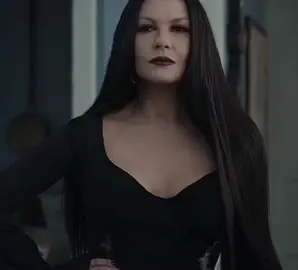 #catherinezetajones #morticiaaddams #wandinha #wlw #middleagedwomen #olderwomen #lgbt #fyp #vaiprofycaramba #foryoupage #🏳️‍🌈 