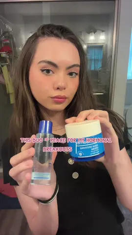 soothing, barrier-repairing, & glow-giving 🌸—this cleansing oil & cream did all 3 ☺️! I have been breaking out lately from hormonal acne but this soothing cream helped calm my skin down which was lovely 💗 @Real Barrier Global make sure to check their products out!! 💞 #fyp #foryoupage #fypシ #kbeauty #realbarrier #aquasoothingcream #cleansingoil #skincareroutine #koreanskincare #viral #viralvideo #tiktoktrend #xyzbca #tiktokviral #tiktokmademebuyit #blowthisup #aesthetic #tiktokdaily #GlowUp #skincaretok #SelfCare #Lifestyle #unitedstates #ugc #contentcreator #relatable #collaboration 