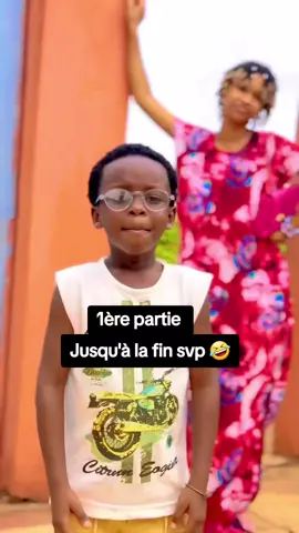 le petit est dangereux 😂😂😂😂 #filmtok #vues #like #folloowmefriends😍👌✌ #partage 