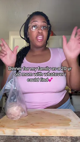 That chicken was sooooo good!!🤭🥰 #fypシ #foryou #youngmom #youngmomsoftiktok #son #dinner #DinnerIdeas #budgetfriendly #singlemom #cooking #toddlermom #budgetmeals #toddlersoftiktok #chicken 