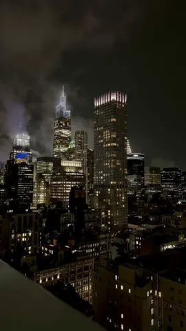Good morning New Yorkers ##nyc##newyork##empirestatebuilding##timessquare##fyp##newyorkcity 