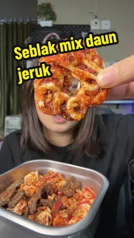 Seblak mix wenak bangat #seblakkering #seblak #seblakdaunjeruk #seblakmix #ratubasreng #promo #yuspastore 