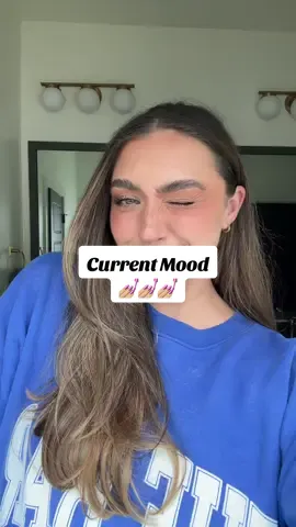 Current Mood 💅🏼 this is what it looks like to stop caring so much what other people *may* think sbout you and just do what makes you happy. Love your life UNBOTHERED because tomorrow isn’t guaranteed. 