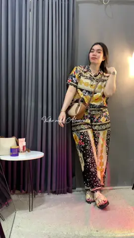 Secakep ini One set yang aku pake, atasannya model crop. Asli cakep polll#onesetrayon#onesetcrop#onesetviraltiktok #onesetkekinian #onesetwanita