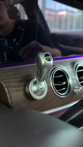 Install a one-button start joystick on your car and experience the pleasure of driving. It's beautiful and practical. #I want to be hot.#TikTokMadeMeBuylt #CarGadgetHack #MustHave #PhoneHolder 