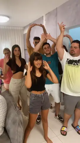 לורן עם פוני 😍 את מי אתם מזהים בסרטון? #משפחתאליהו 