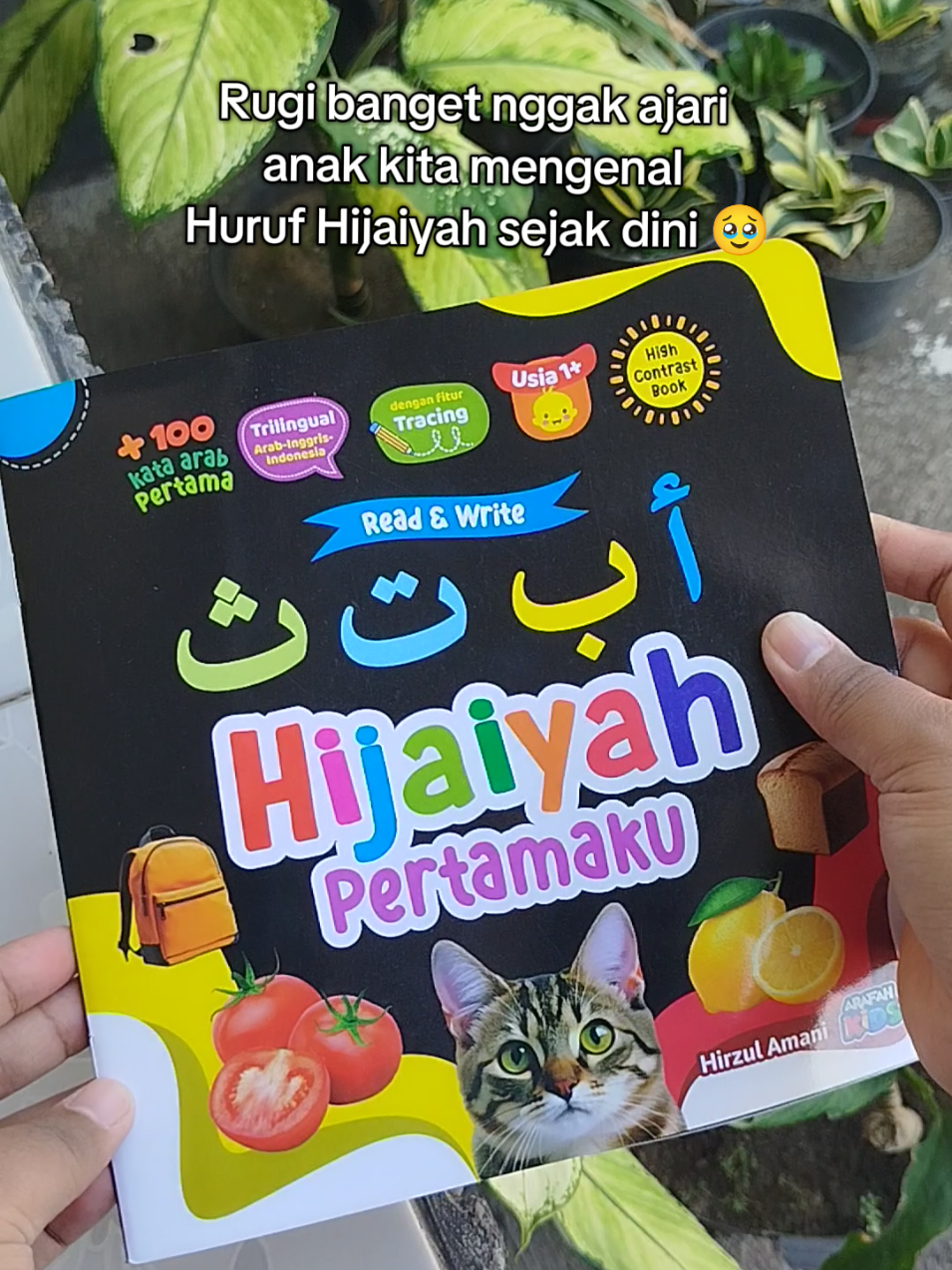 sejak dini, kenalkan anak tentang huruf hijaiyah ya bun. jangan sampe anak lebih dulu mengenal hijaiyah dari orang lain. pakai Buku Hijaiyah Pertamaku ini , belajar huruf hijaiyah jadi lebih menyenangkan. . #belajarngaji #hijaiyahkids #hijaiyah #bukuanakmuslim #hijaiyahpertamaku #readandwritehijaiyahpertamaku 
