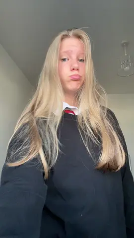 Cute cute 😛#fyp #vir #girl #lypsync #schooluniform #uk #school 