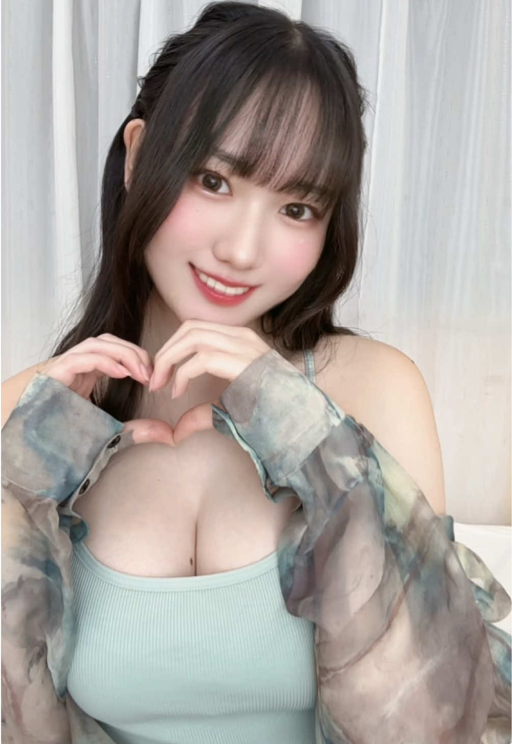 すき きらい どっち？ #グラビアアイドル #有川燈莉 #ニアジョイ#ブルーハワイレモン 