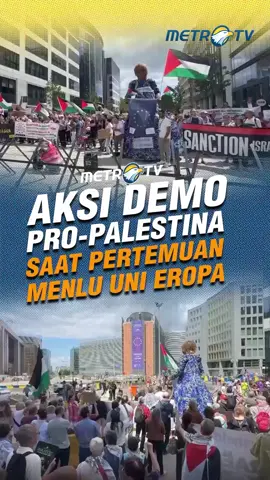 Ratusan orang gelar aksi demo Pro-Palestina di depan Gedung Persatuan Eropa, Brussel, Belgia. #tiktokmetrotv #tiktokberita #beritaterkini #metrotv #fyp #palestina #eropa #brussel #belgia