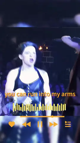 Tom Holland performs umbrella by Rihanna ☂️😂 #tomholland #umbrellachallenge #lipsyncbattle #tomhollandumbrelladance #fypage