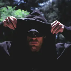 Bro is definitely wearing hoodies #dexter #edit #dexterressurection #dextermorgan  #dexteredit 
