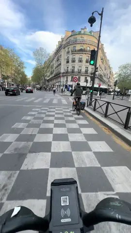 جيتك على الموعد ولا جيت#الرياض #paris #سيكل 