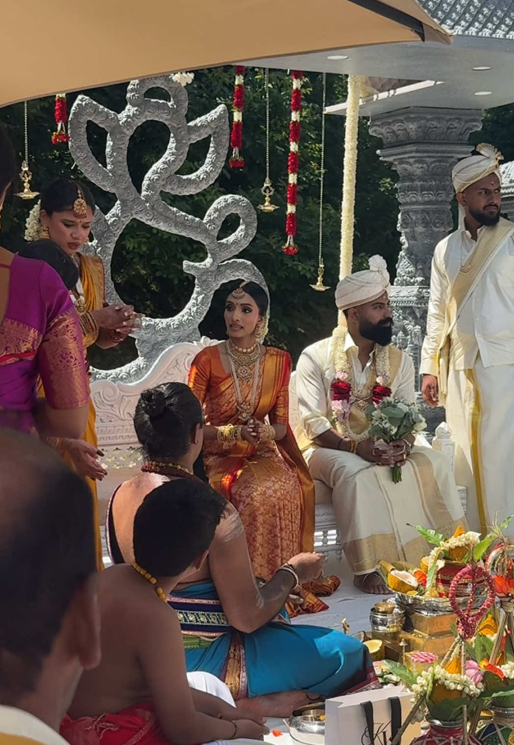 Congratulations to them 🤭🤭❤️ #tamilwedding #tamil #tamiltiktok #weddingszn #fyp #tamilgirl #brideandgroom 