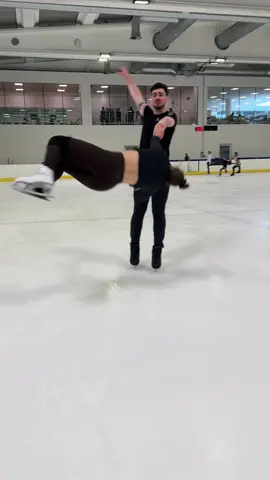 Choreo kinda things🔥 #annikahocke #eiskunstlaufen #sports #skatingtiktok #eiskunstlaufen⛸️ #figureskatingtiktok #athlete #fyp 