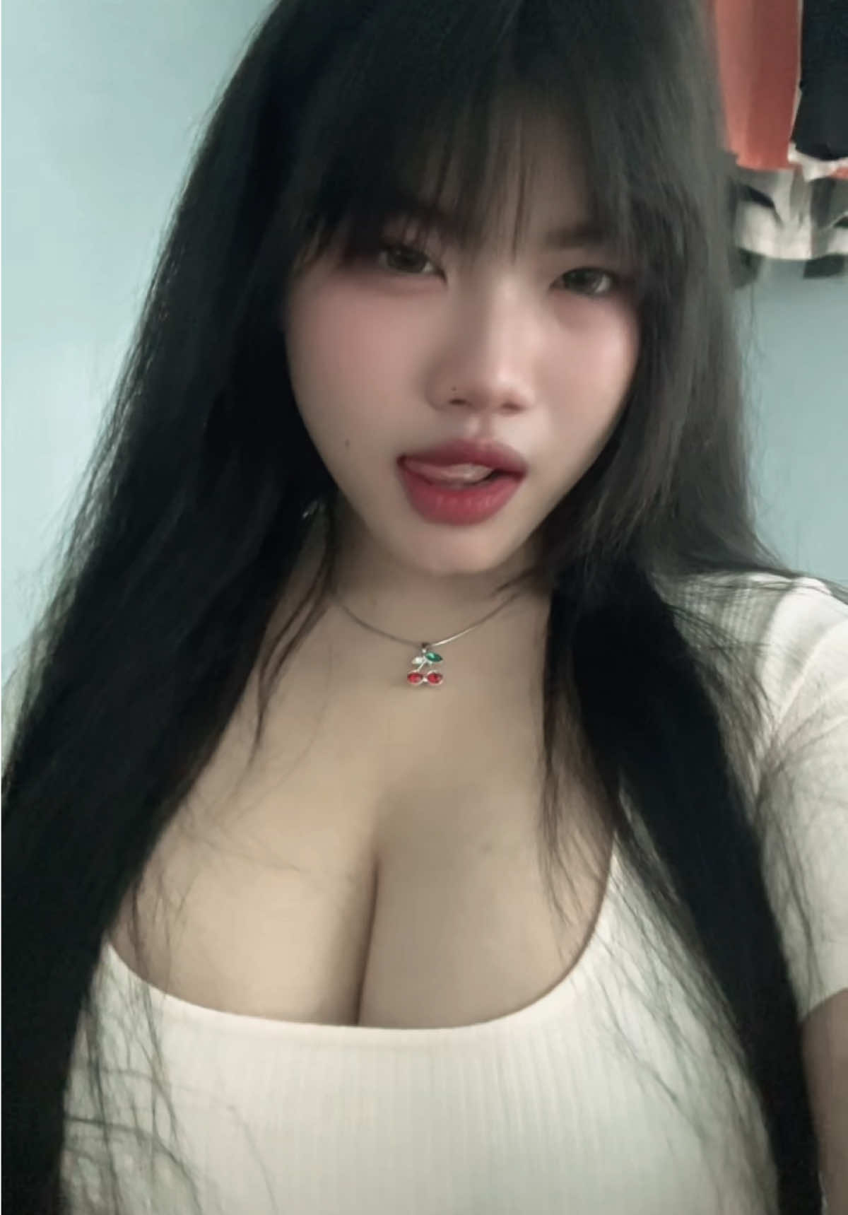 🫣