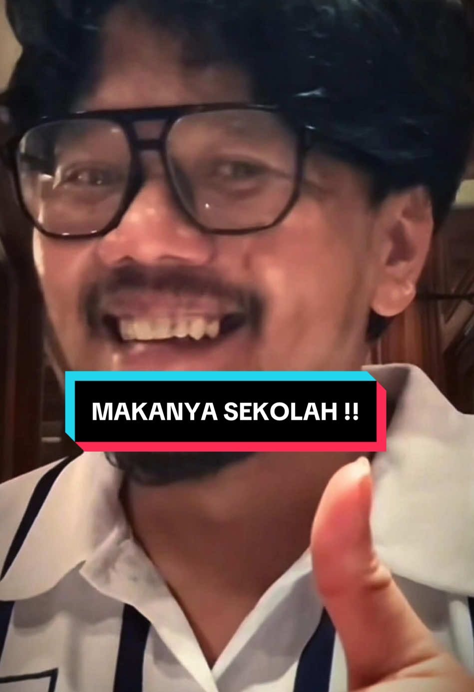 Bukan orang tua biasa 🙏👑 Src : @Ferry Irwandi  @MalakaProject  #ferryirwandi #malakaproject #fypp #masyarakatbaru #jj #fyppppppppppppppppppppppp #foryoupage 