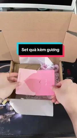 Hạnh phúc khi được tự tay gói những set quà xinh đến tay khách làm quà tặng người thân #setquatang #hopkeptoc #guong #keptoc 