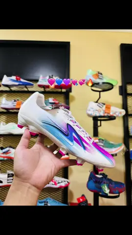 Aura farming 🤩🔥💜💙🩷💘💞#fyp #aurafarming #specslightspeedreborn #sepatubolaoriginal #lokalbrand #tarkamsepakbola 