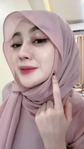 #jglowskincare #skinreality #skincarepaketanreviewjujur #jglowradiance #skincarepaketanwhitening 