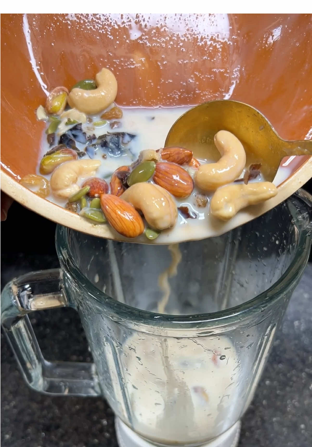 Healthy Dryfruit banana Milkshake #shake #dryfruits #bananas #healthyfood #tiktokfood #viral #treanding #unfreezemyacount 