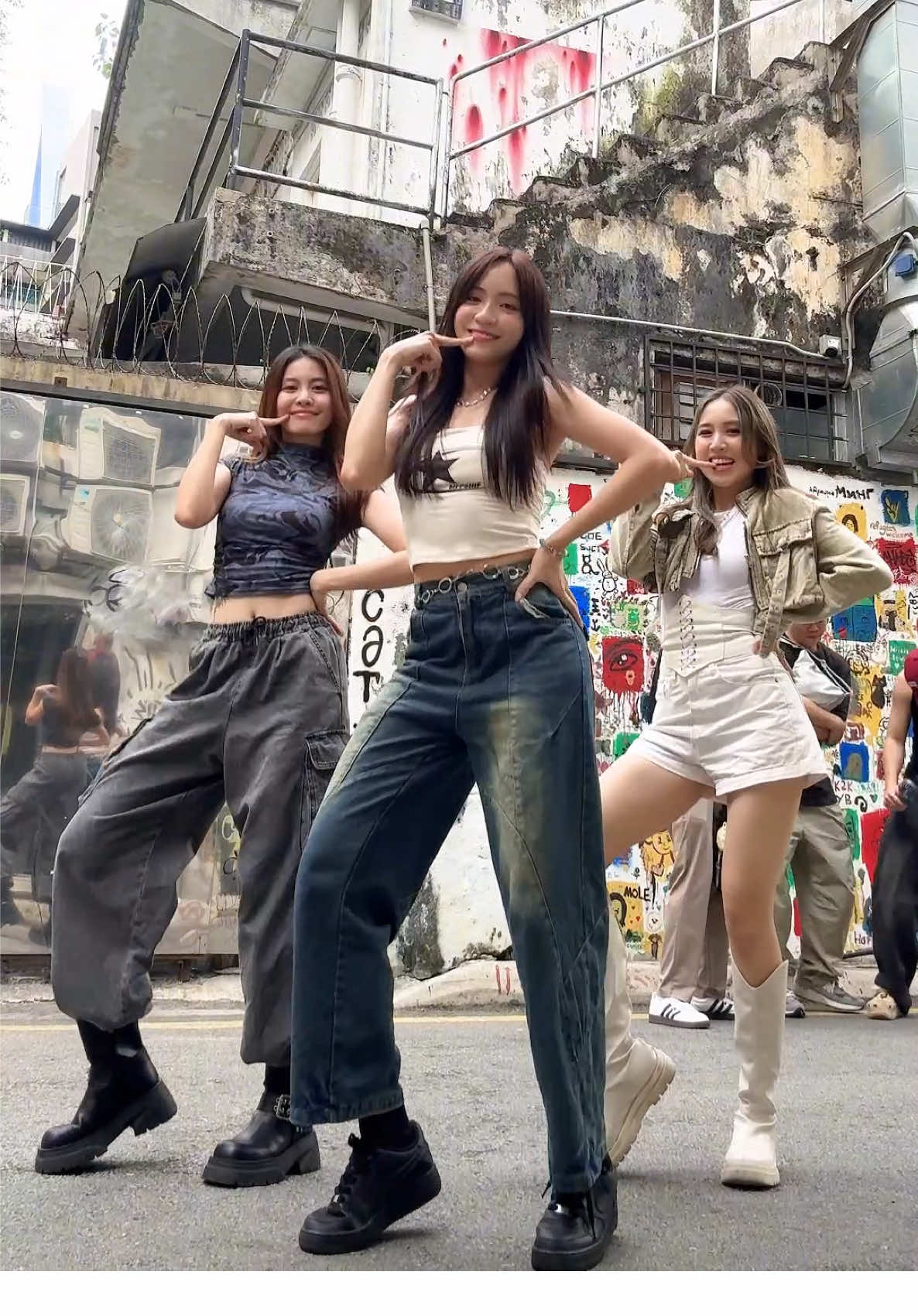 하나, 둘, 셋, 뛰어! @blackpinkofficial  #Goyoung #fyp #dance #jump #Blackpink  @Mango🐻 @Yuki Dance @🤍 Dr Lynette 🤍 