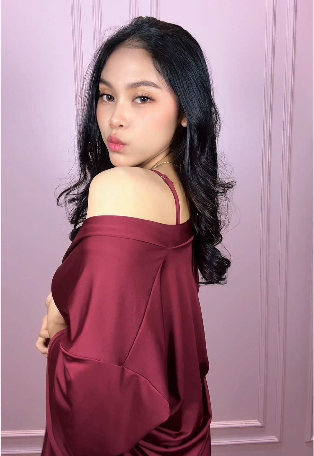 Model one set kimono yang ga ada kombinasi renda samsek!! super simple😍❤️‍🔥  #bajudinasmalam #bestseller #oneset #lingeriemodel #bajucantik 