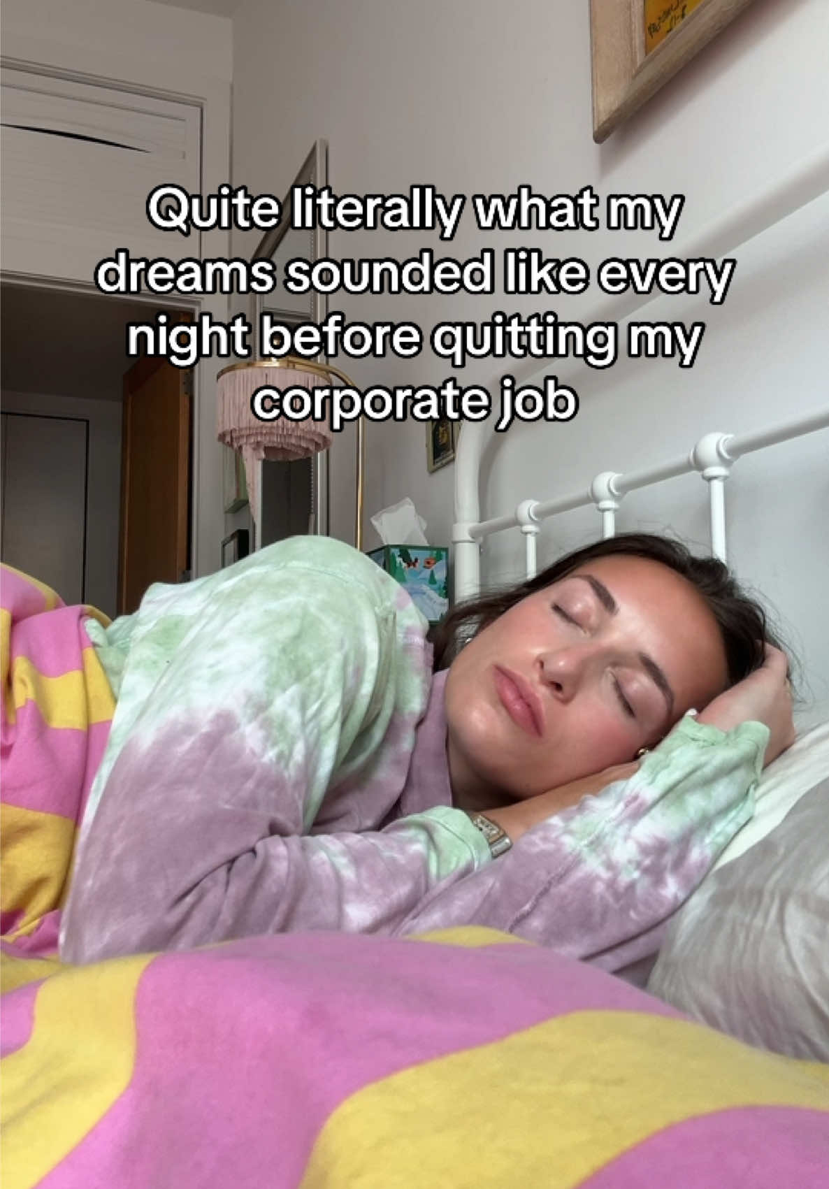The way I would dream about outlook and teams every night before leaving the job #corporate #corporatelife #corporategirlies 