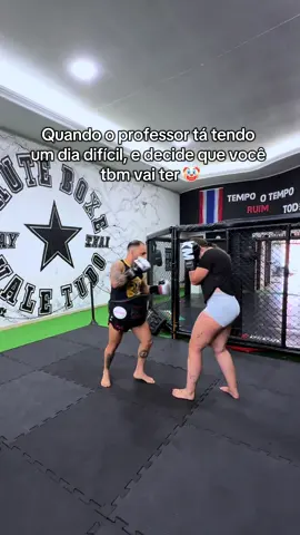 A cara de felicidade dele #muaythai #thai @Bruno ( perna ) 