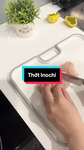 Mình đã mua cái thớt Inochi này vì nó nghiêng #giadung #giadungthongminh #giadungnhabep #giadungtienich #muasamcungtiktok #ancungtiktok #comcom 