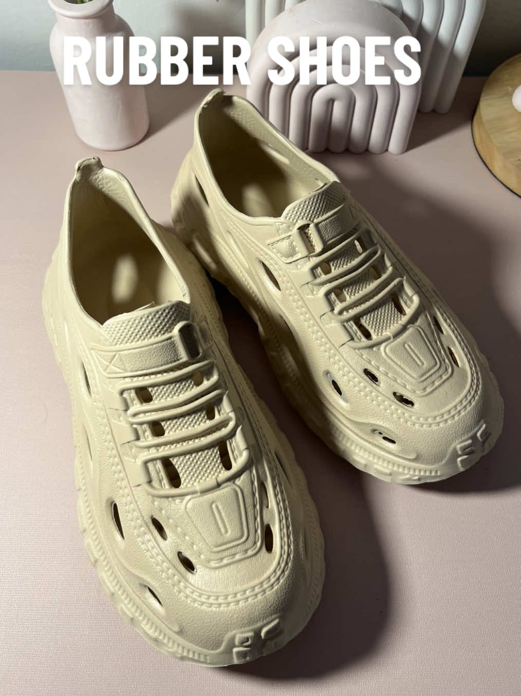 Ang ganda nito sis, perfect this rainy season. #rubbershoesforwomen #rubbershoes #shoesforrainyseason #rubbershoe #rubbershoesformen 