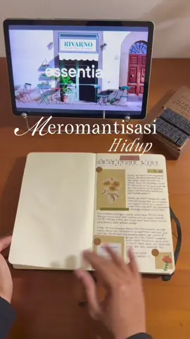 3 Cara Meromantisasi Hidup Dengan Cara Sederhana 👇🏼 1. Bikin Memories Journal dari momen” sehari-hari, saat traveling, atau untuk scripting hal-hal baik yang disyukuri dan mimpi di masa depan ✨ 2. Mindfulness, hidup di masa kini, alih-alih selalu multitasking dalam ngelakuin kegiatan, nikmati setiap hal yang lagi dikerjakan, saat istirahat gunakan waktu sebagiknya, saat bertemu dan ngobrol sama orang lain fokus sama topik yang dibahas, rasakan setiap momen, perasaan dan fikiran tanpa menghakimi ☕️ 3. Change your habit. Utamanya kebiasaan berfikir negatif dan mengecilkan diri sendiri, untuk meromantisasi hidup kita harus fokus sama hal-hal yang patut disyukuri sekecil apapun itu, jangan mudah ngeluh, punya habit berfikir negatif dan berprasangka buruk dalam hal apapun 🧠 #journaling #journalingtips #journalingindonesia #selfdevelopment #meromantisasihidup 