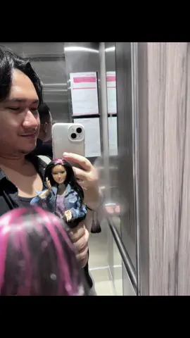 Bringing and putting out a doll in public is another level of confidence,Y’all.  #katseye #barbie #barbiefashionista #raquelle #dollph #barbieph #gabriella #katseye #fashionfever #barbiefashionfever #blackpink #fashionista #stylista #latina 