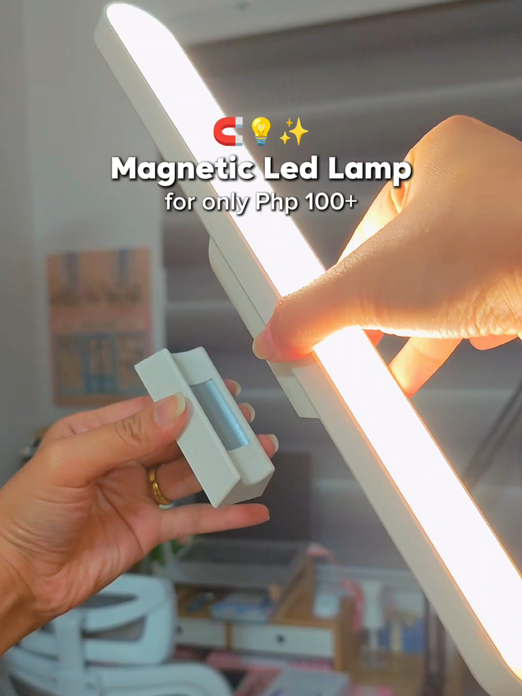 Replying to @kop_jaishop Magnetic LED Lamp 💡 perfect for studying at kung palagi nagbbrownout sa lugar nyo ✨ #magneticledlamp #magneticledlight #rechargeablelight #desklamp #studylamp 