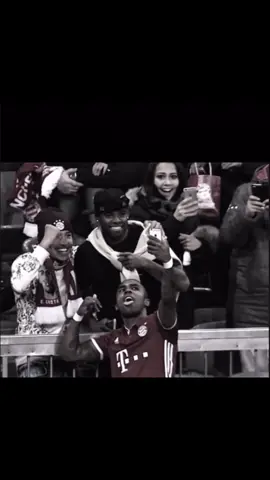 Douglas Costa #fyp #foryou #goviral #douglascosta #bayern #juventus #wastedpotential #xybzca 